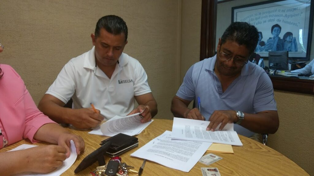 Alfonso Romero Broker